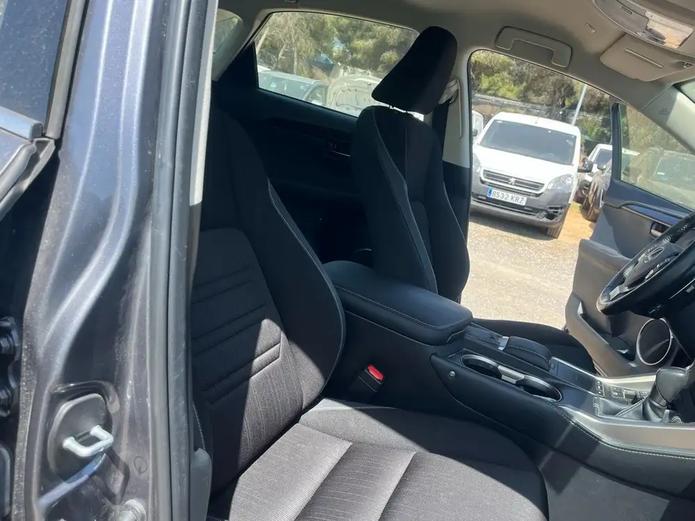 LEXUS nx - Foto 10 | Clidrive