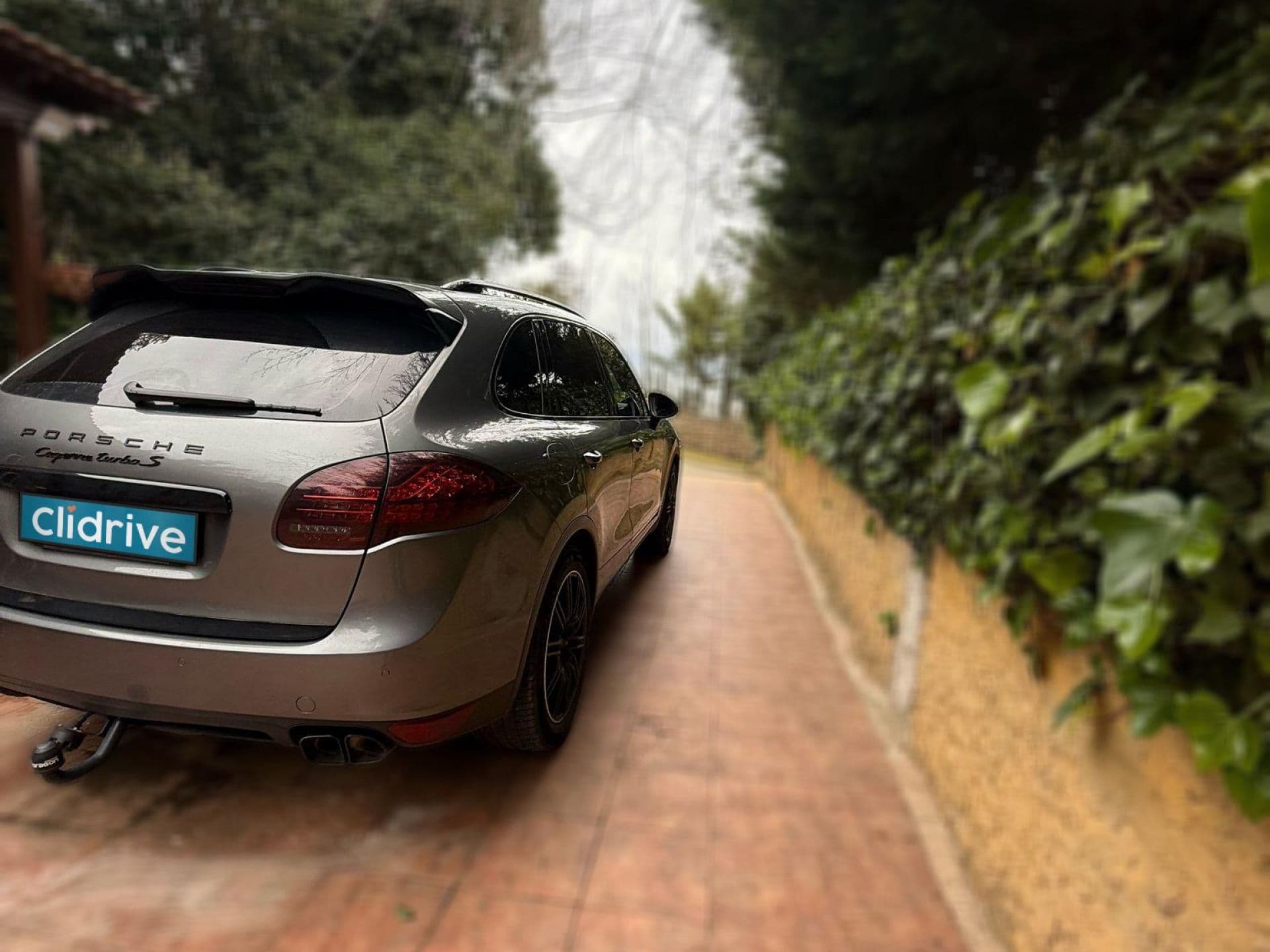PORSCHE cayenne