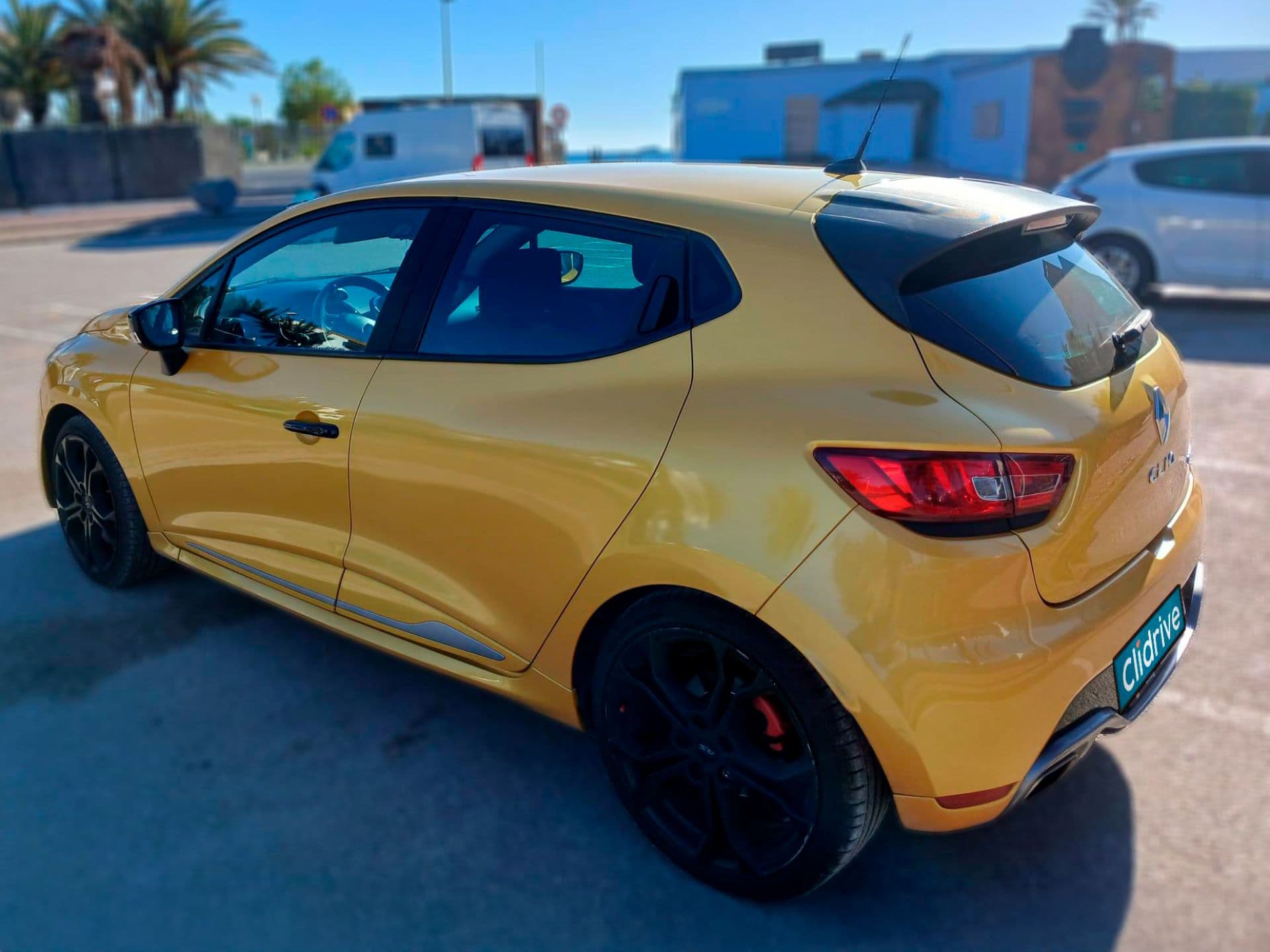 RENAULT clio