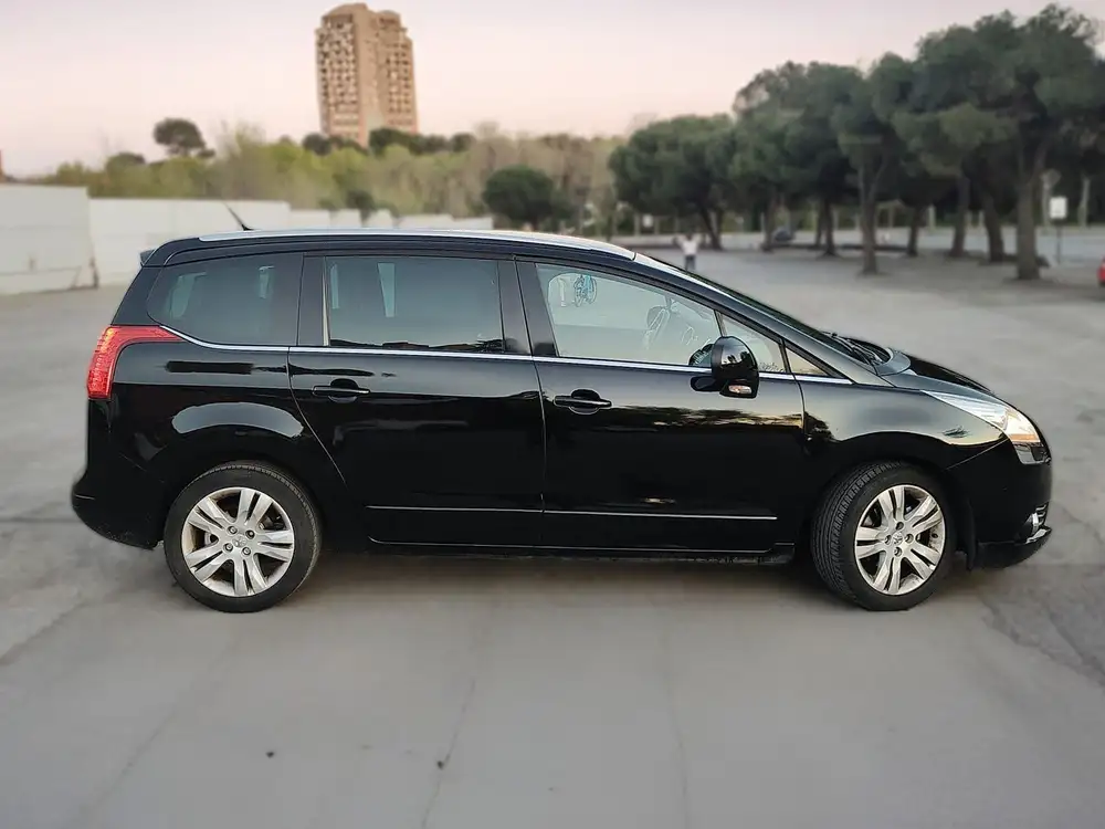 PEUGEOT 5008 - Foto 4 | Clidrive