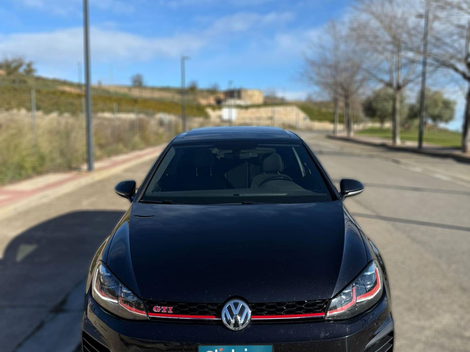 VOLKSWAGEN golf
