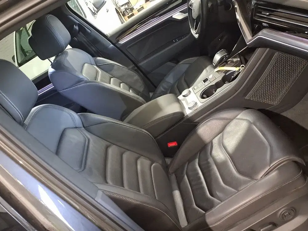 VOLKSWAGEN touareg - Foto 11 | Clidrive