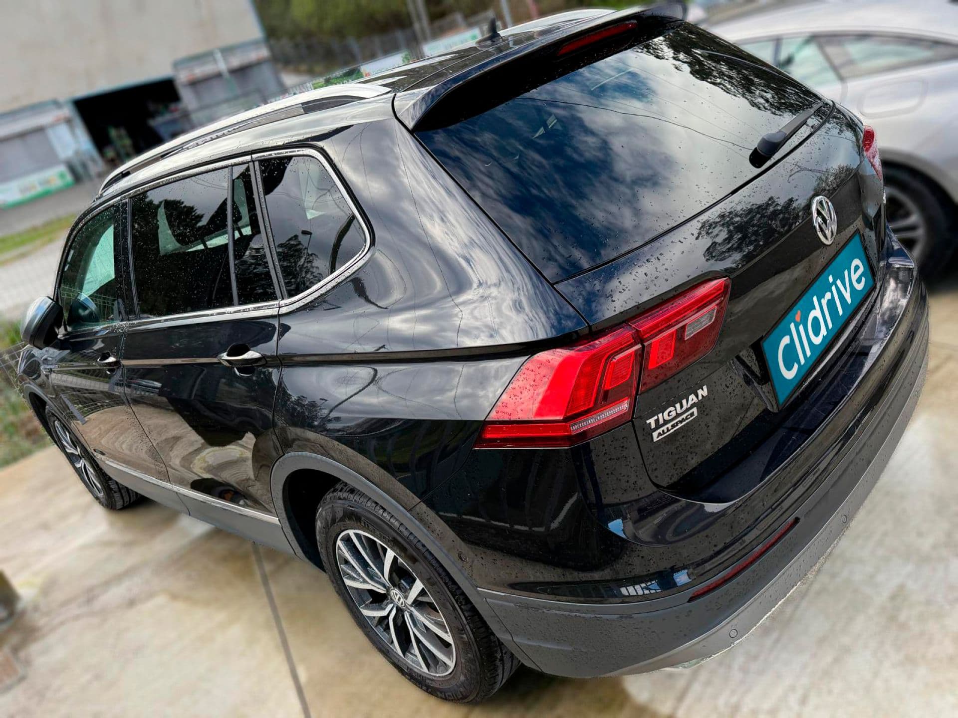 VOLKSWAGEN tiguan allspace