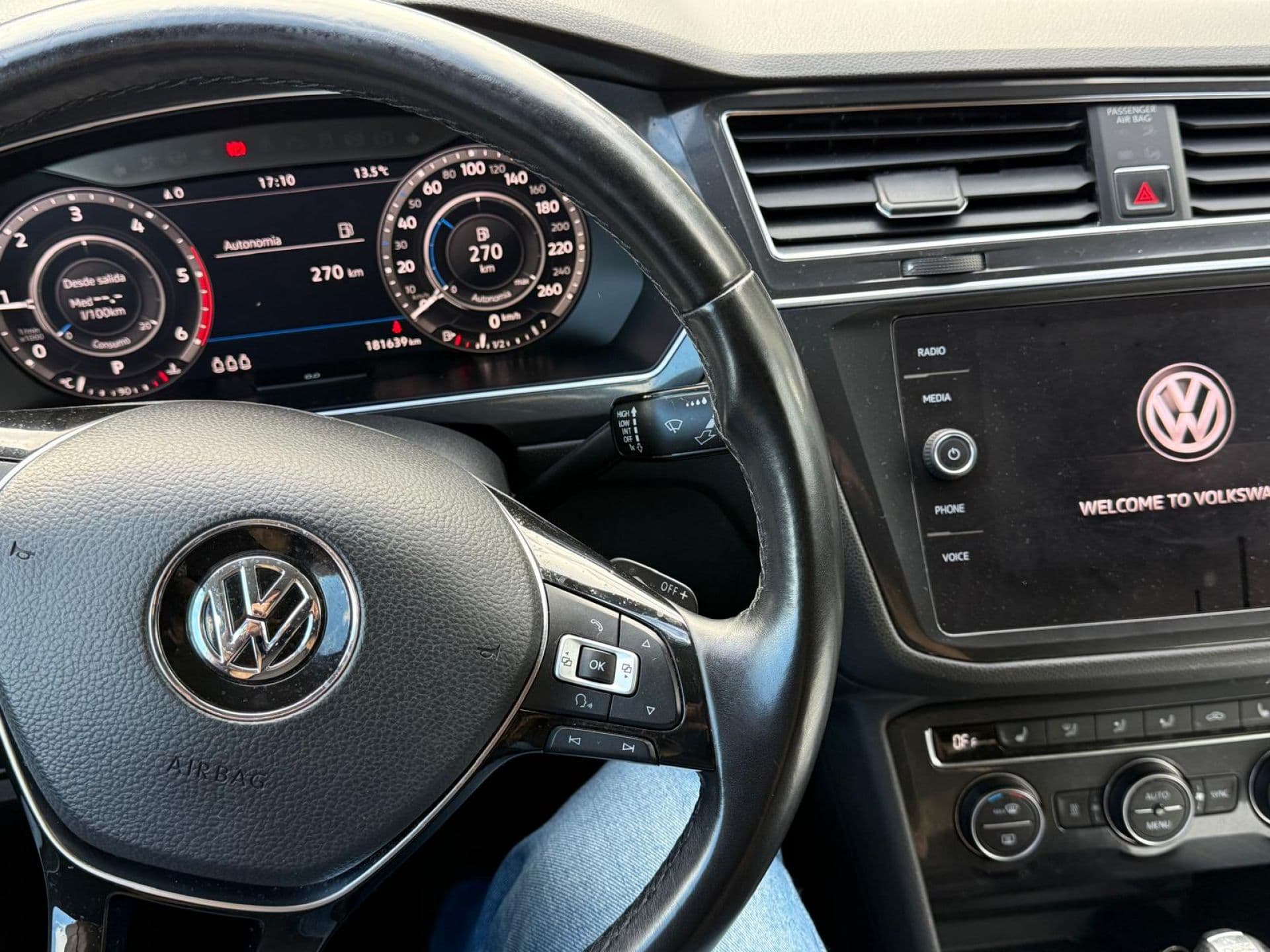 VOLKSWAGEN tiguan allspace