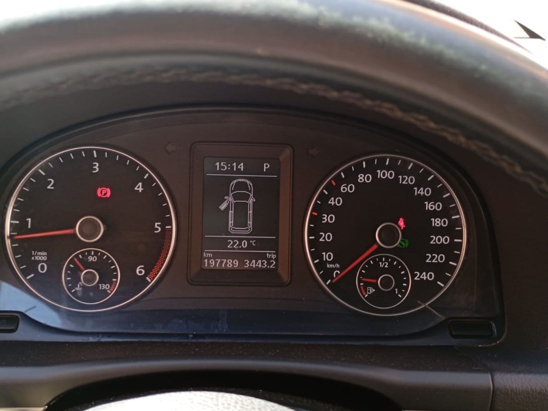 VOLKSWAGEN touran