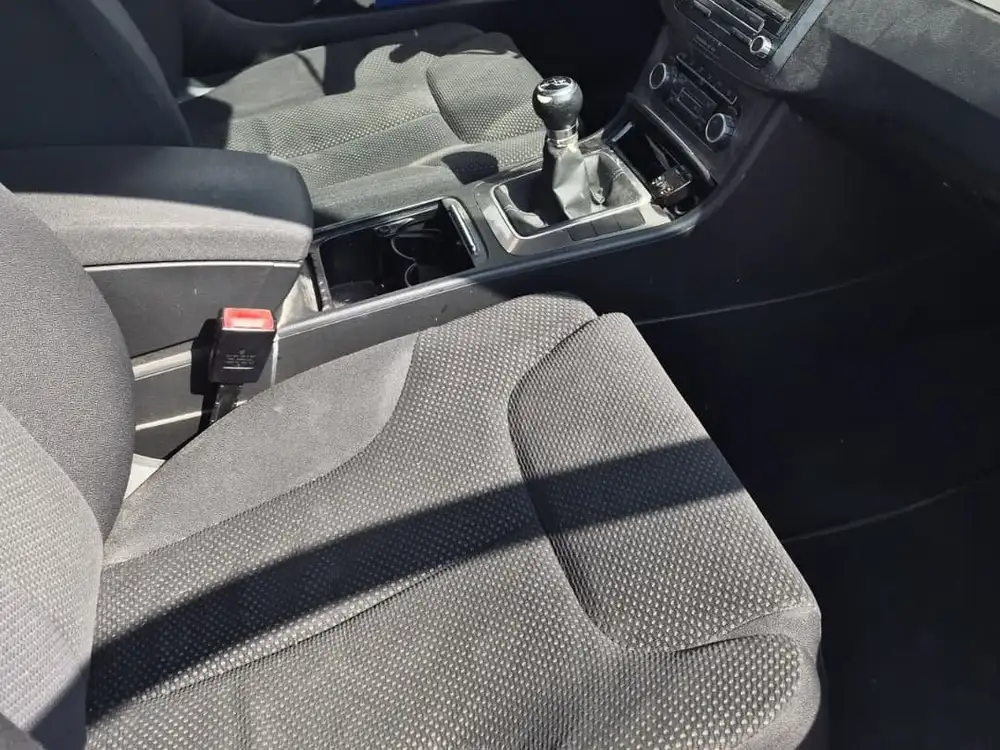 VOLKSWAGEN passat - Foto 8 | Clidrive