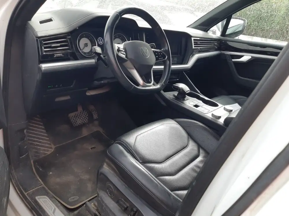 VOLKSWAGEN touareg - Foto 8 | Clidrive