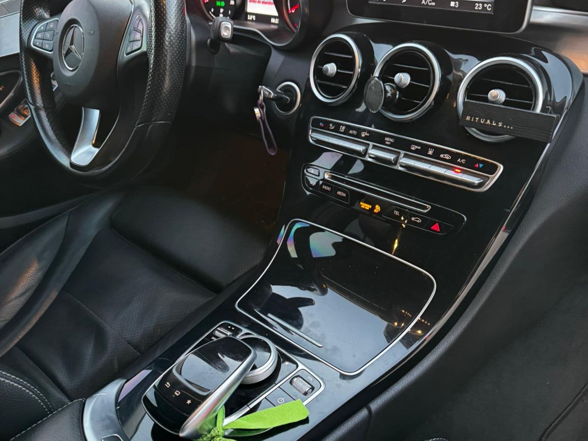MERCEDES clase c