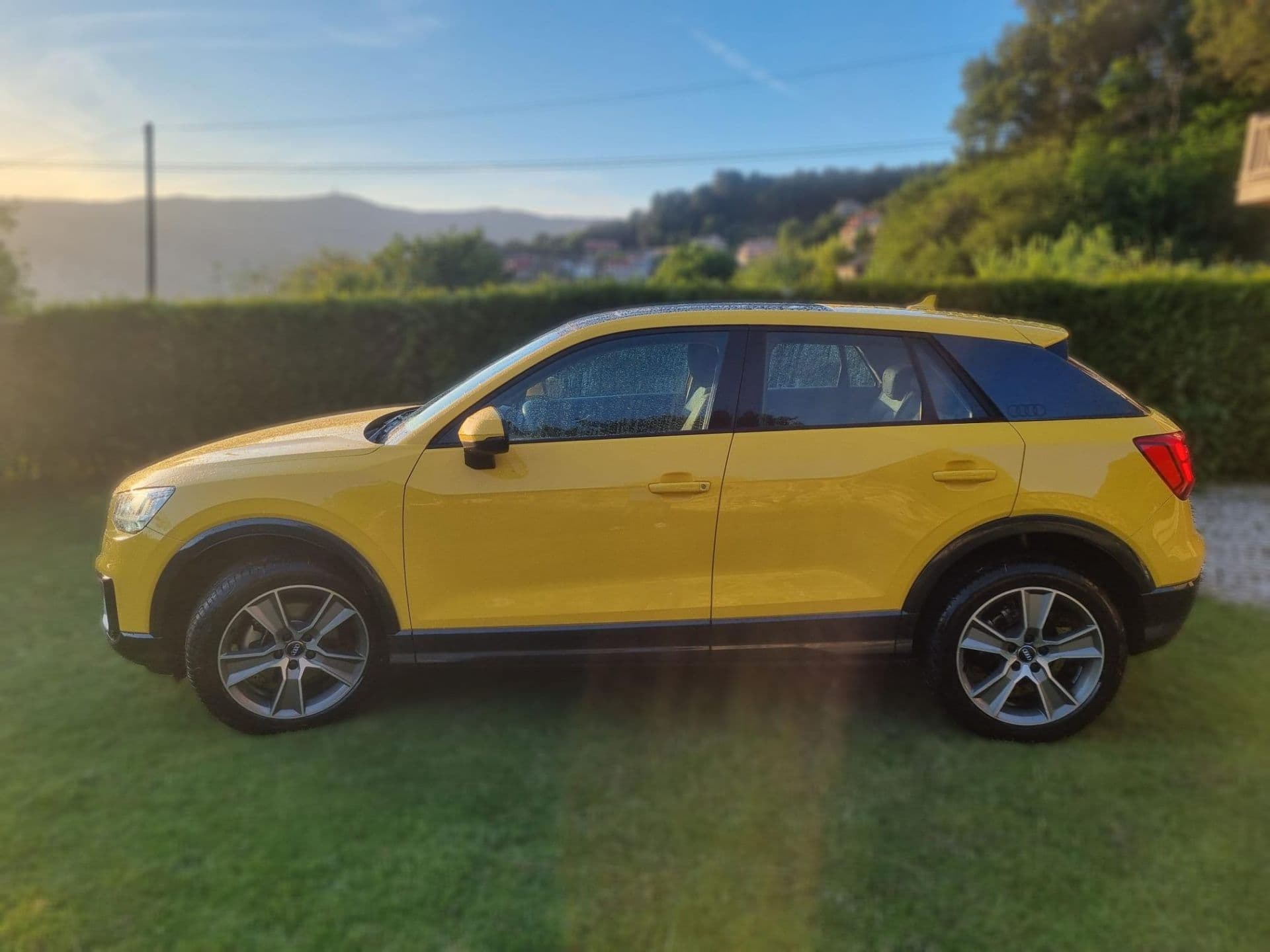 AUDI q2