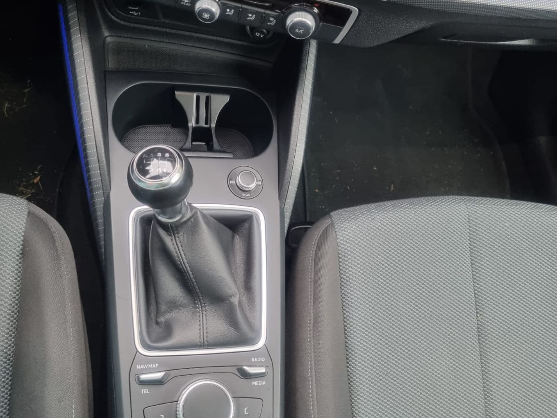 AUDI q2
