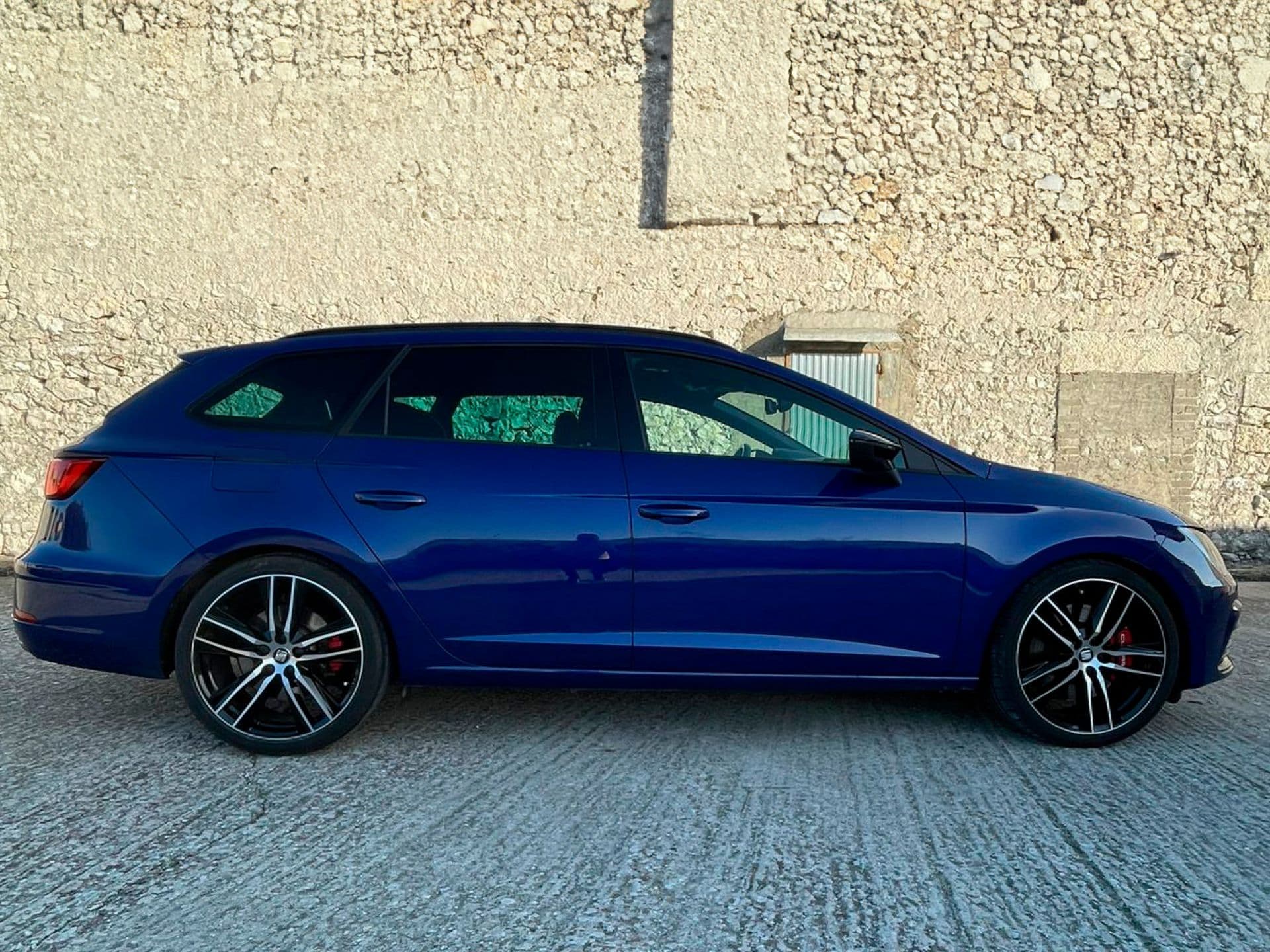 SEAT leon