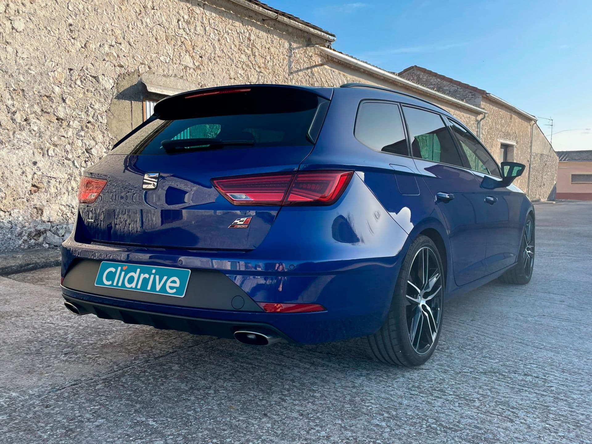 SEAT leon