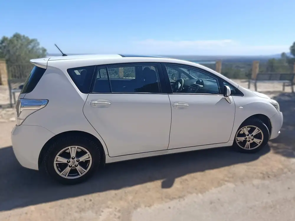 TOYOTA verso - Foto 2 | Clidrive