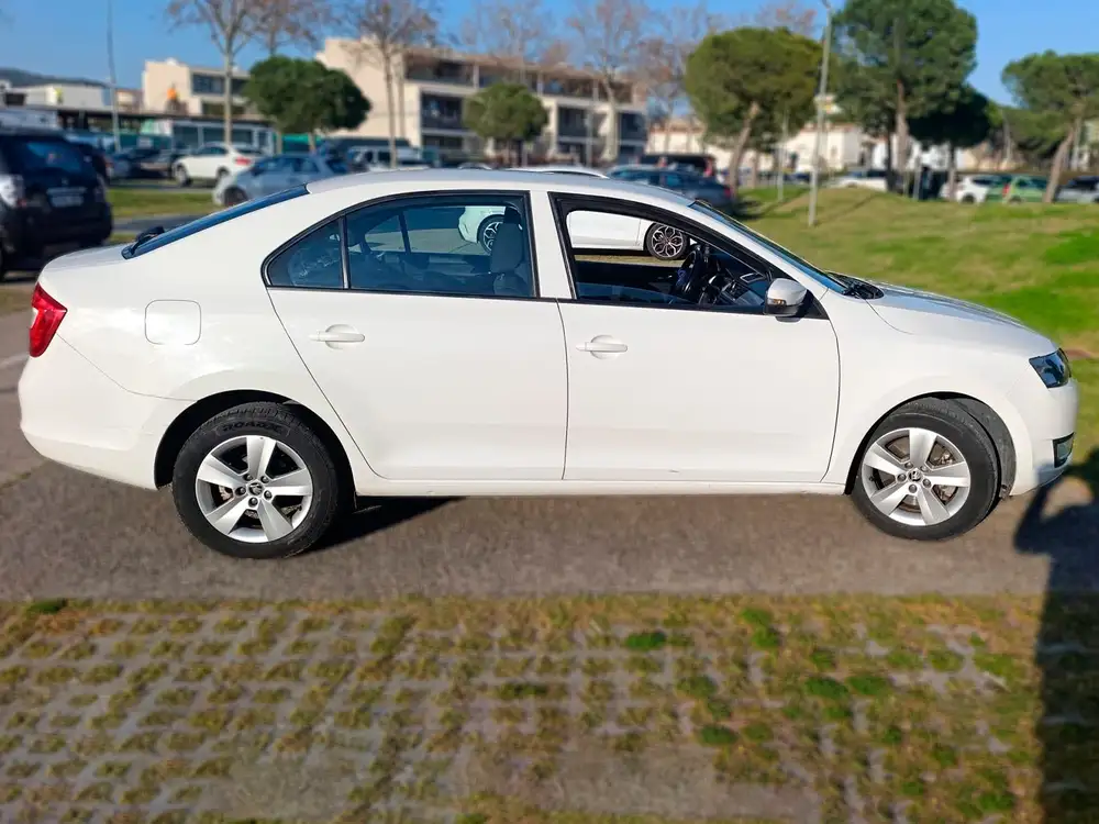 SKODA rapid - Foto 2 | Clidrive