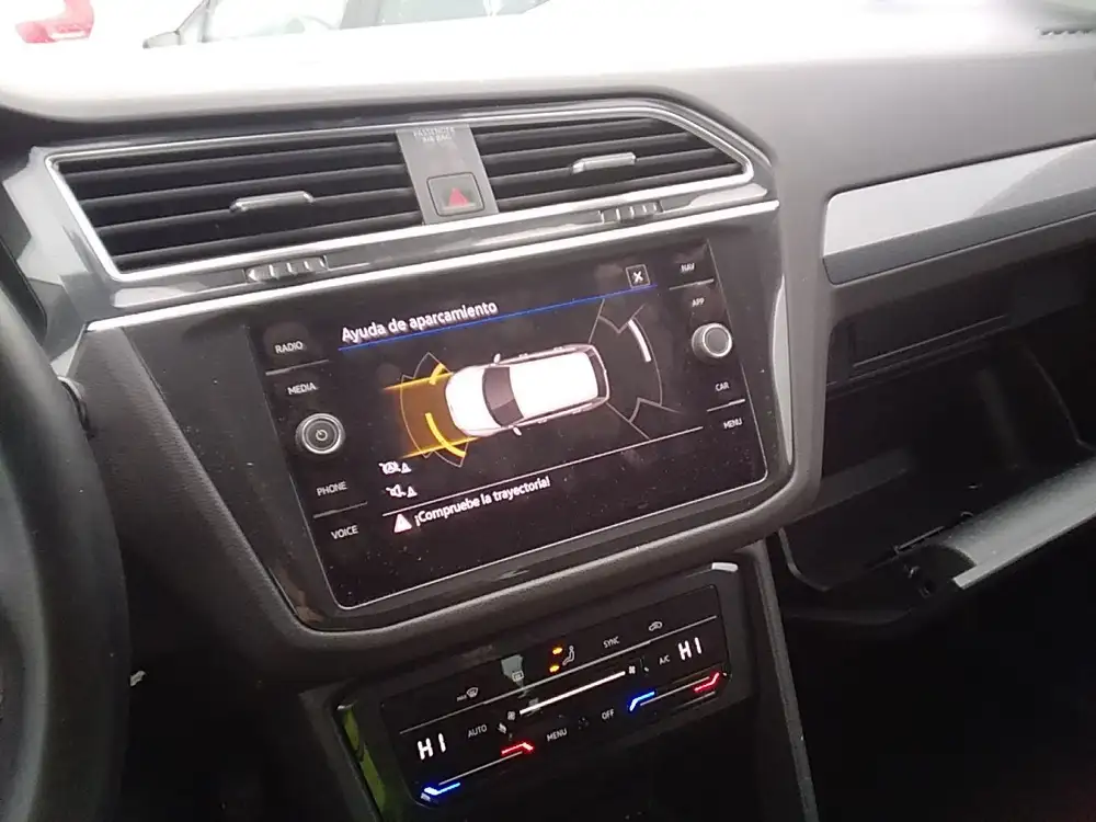 VOLKSWAGEN tiguan - Foto 9 | Clidrive