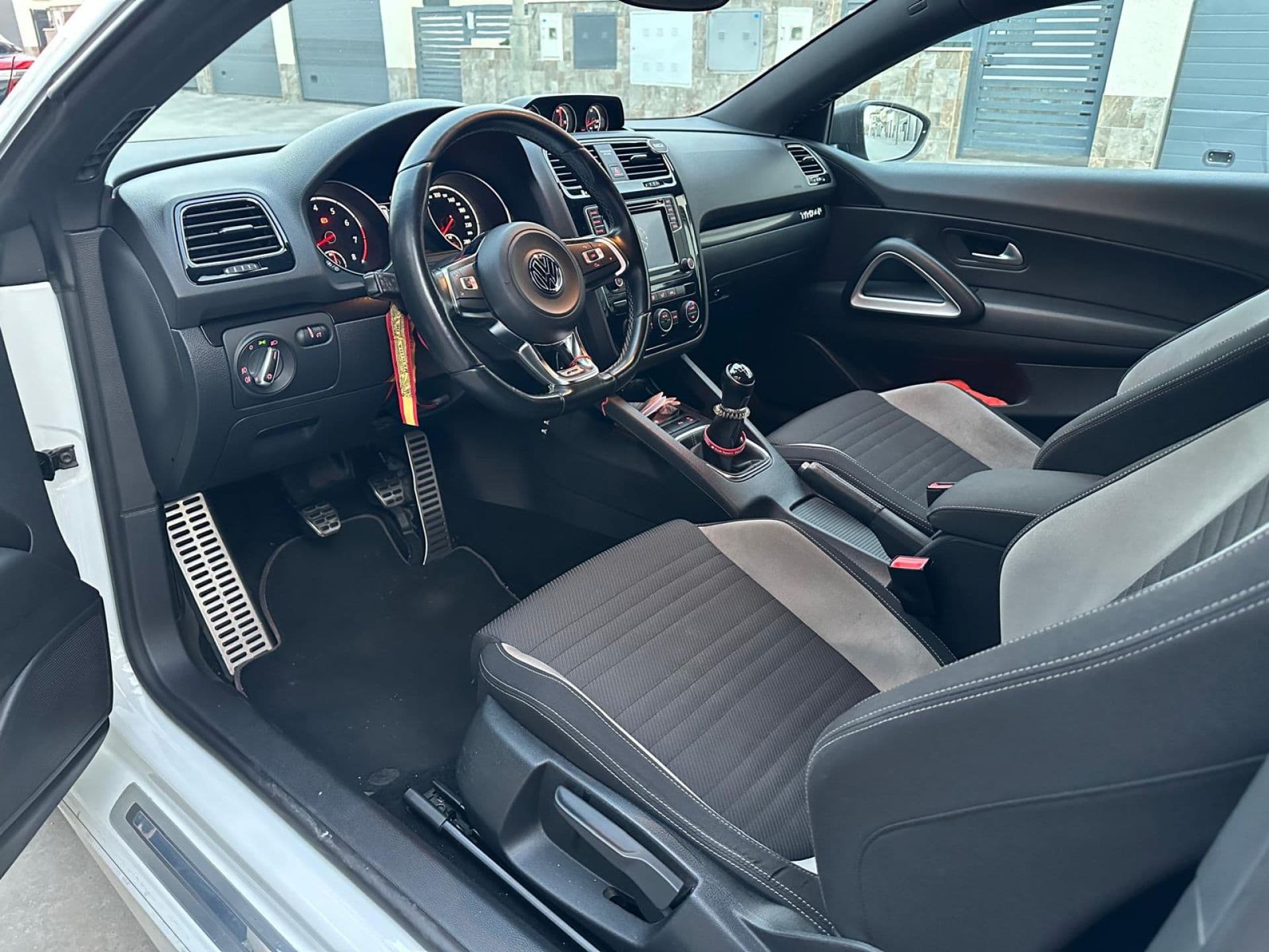 VOLKSWAGEN scirocco