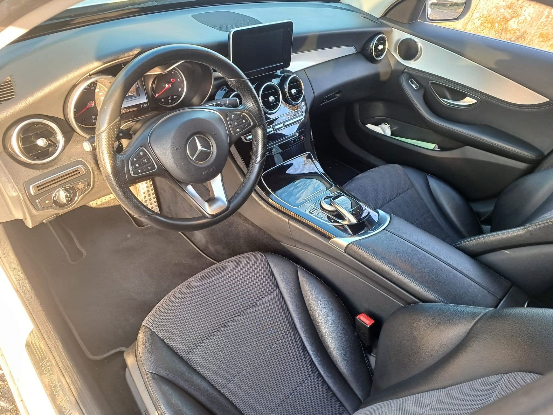 MERCEDES clase c