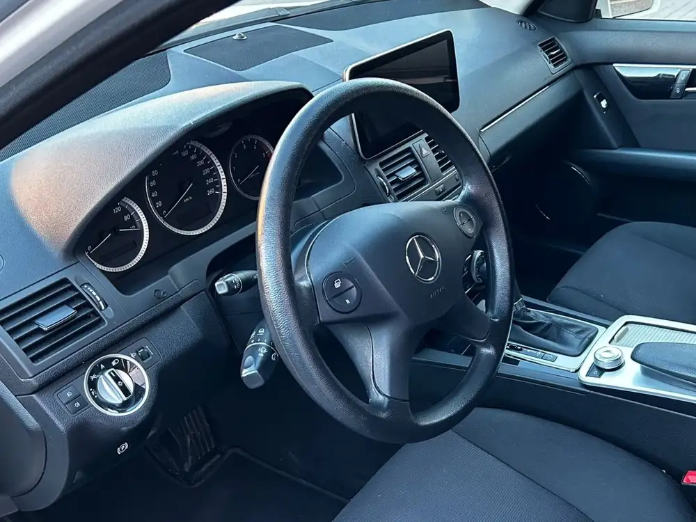 MERCEDES clase c - Foto 4 | Clidrive