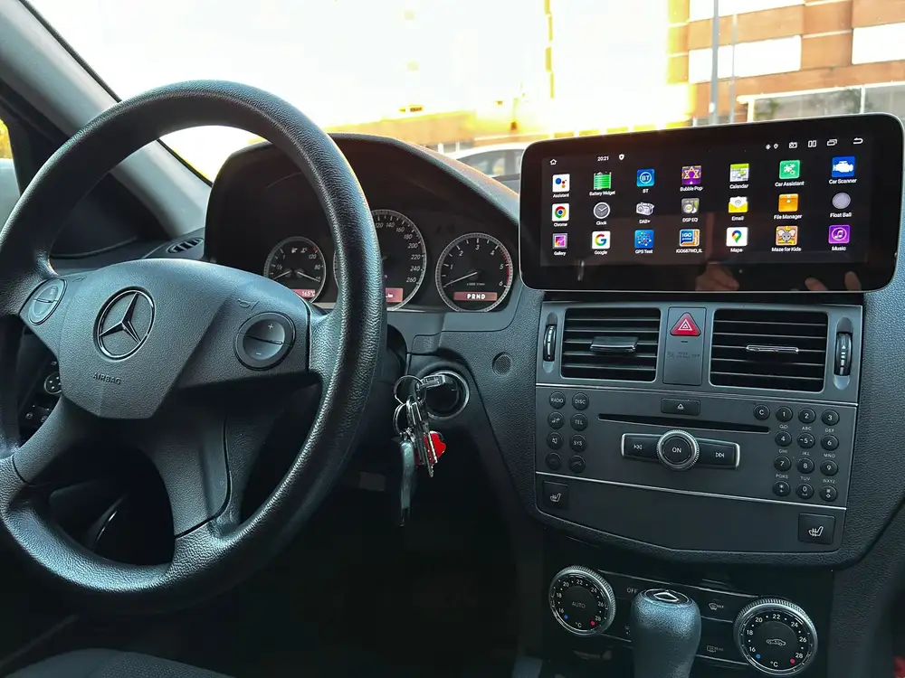 MERCEDES clase c - Foto 6 | Clidrive