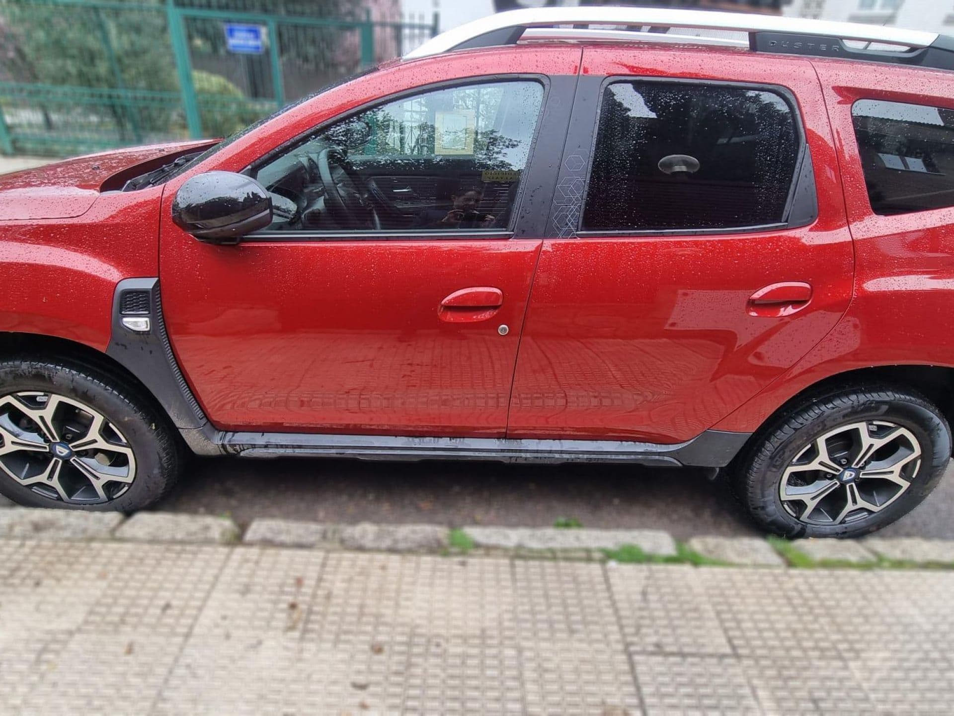 DACIA duster