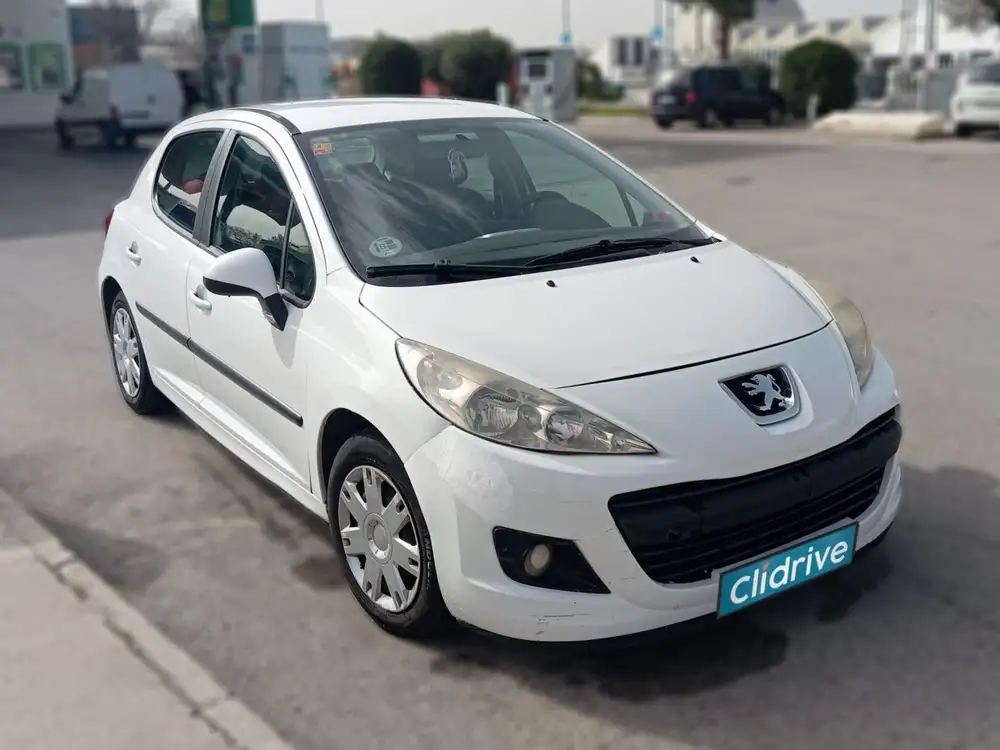 PEUGEOT 207+ - Foto 2 | Clidrive