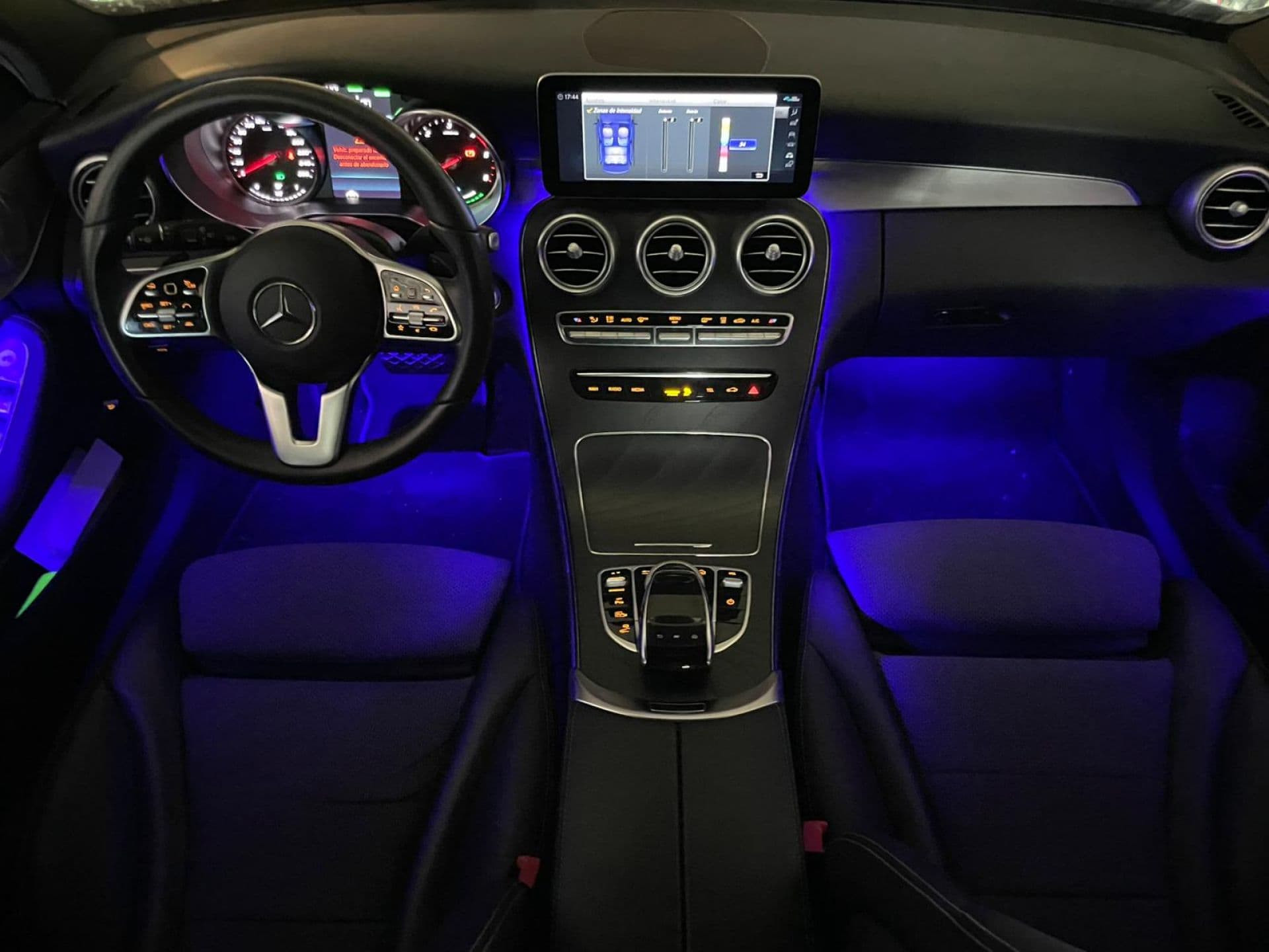 MERCEDES clase c