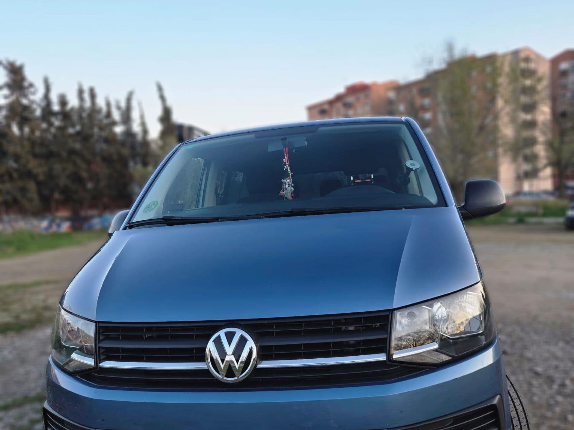 VOLKSWAGEN caravelle