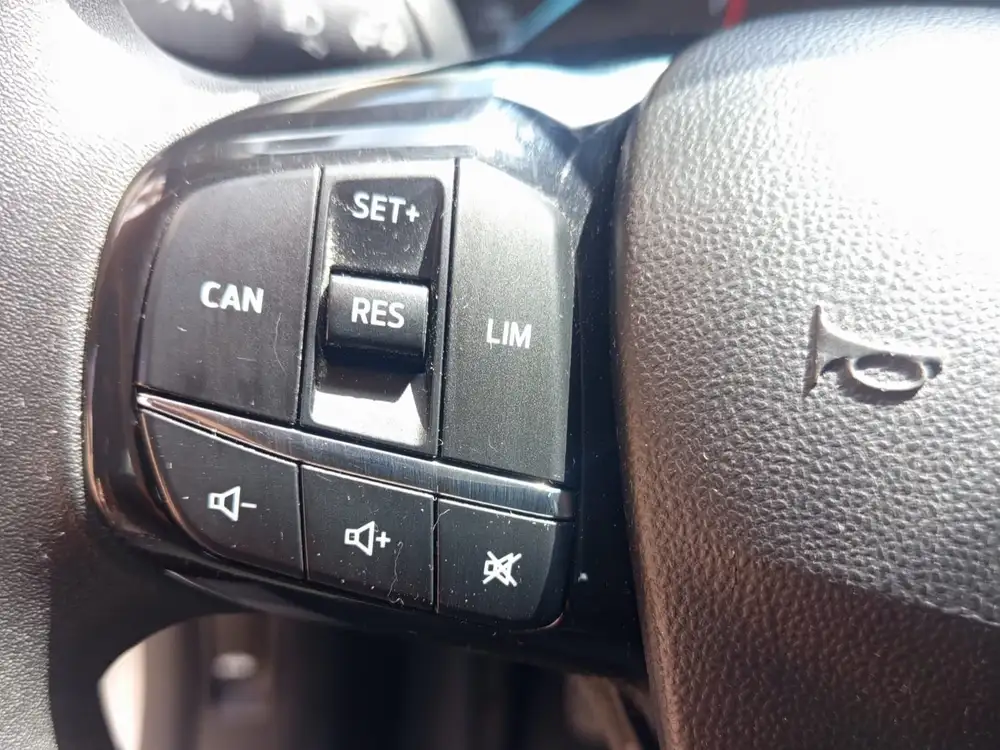 FORD fiesta - Foto 10 | Clidrive