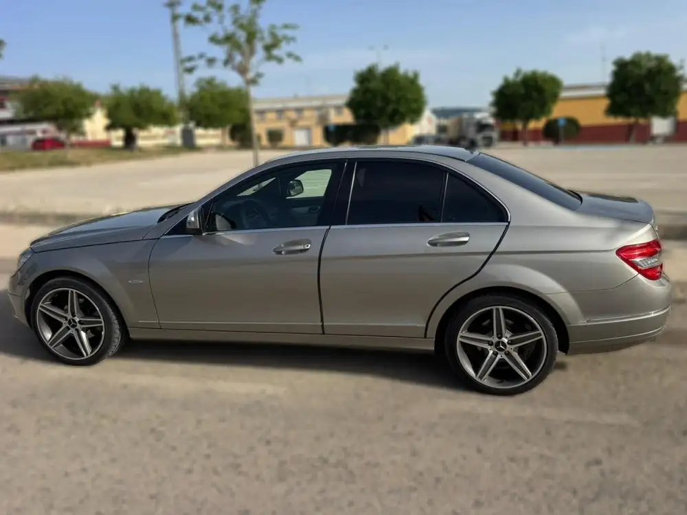 MERCEDES clase c - Foto 4 | Clidrive