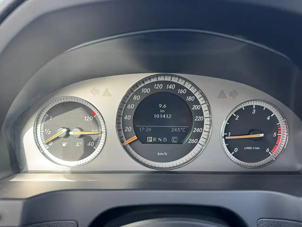 MERCEDES clase c - Foto 6 | Clidrive