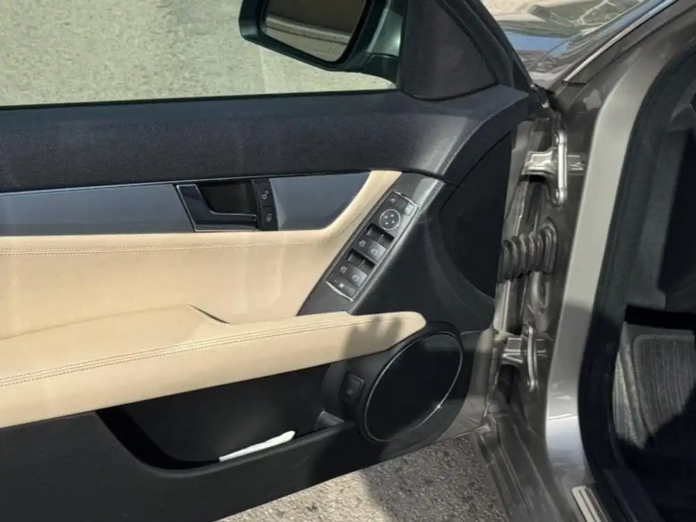 MERCEDES clase c - Foto 7 | Clidrive