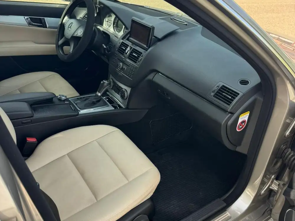 MERCEDES clase c - Foto 8 | Clidrive