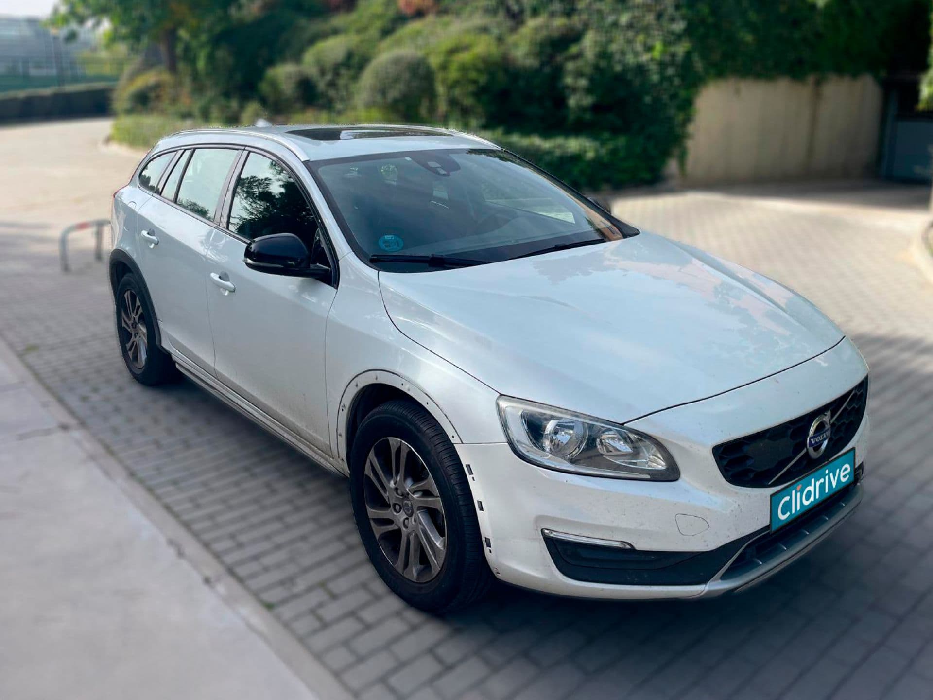 VOLVO V60 Cross Country