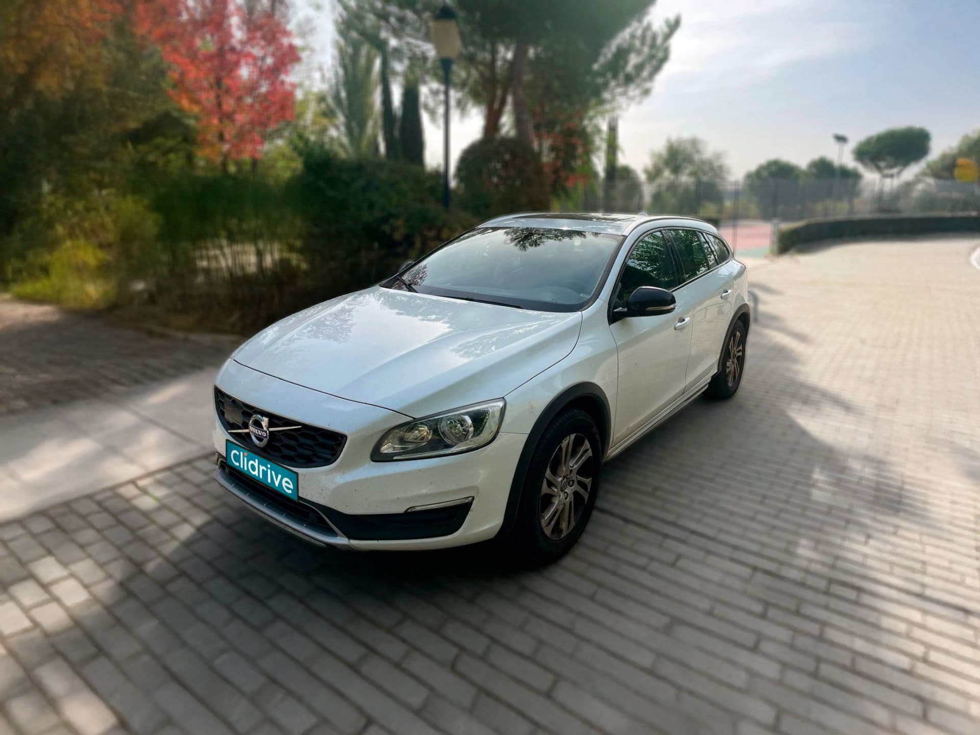 VOLVO V60 Cross Country