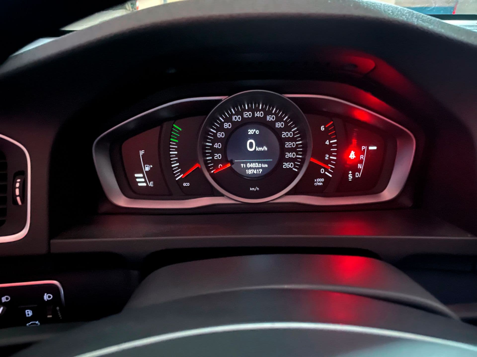 VOLVO V60 Cross Country