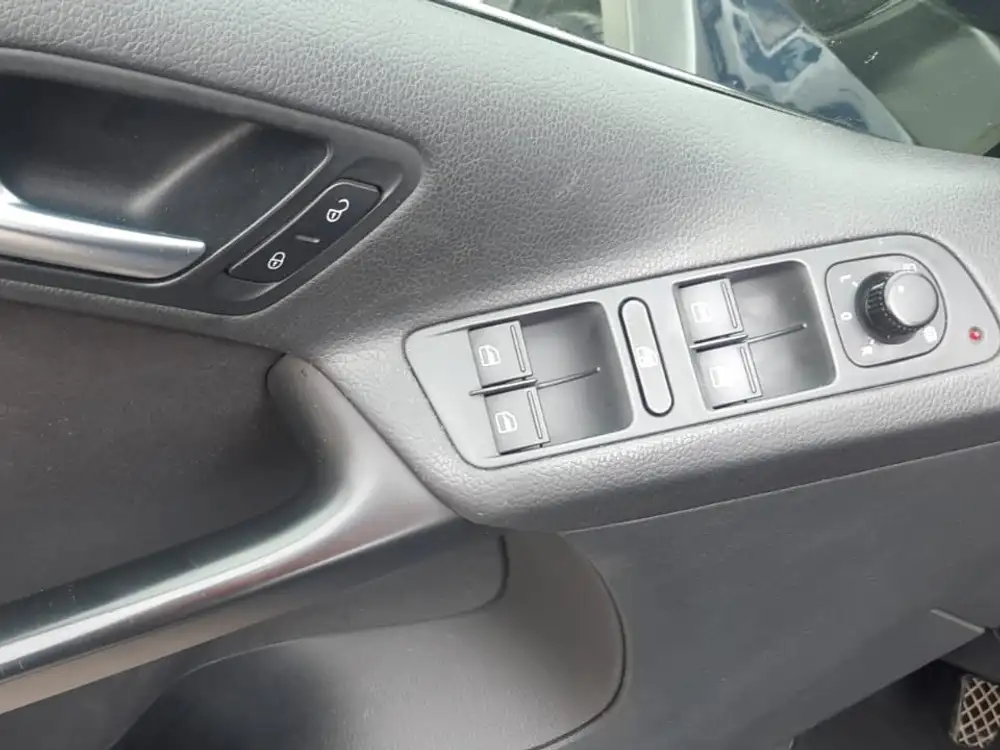 VOLKSWAGEN tiguan - Foto 6 | Clidrive