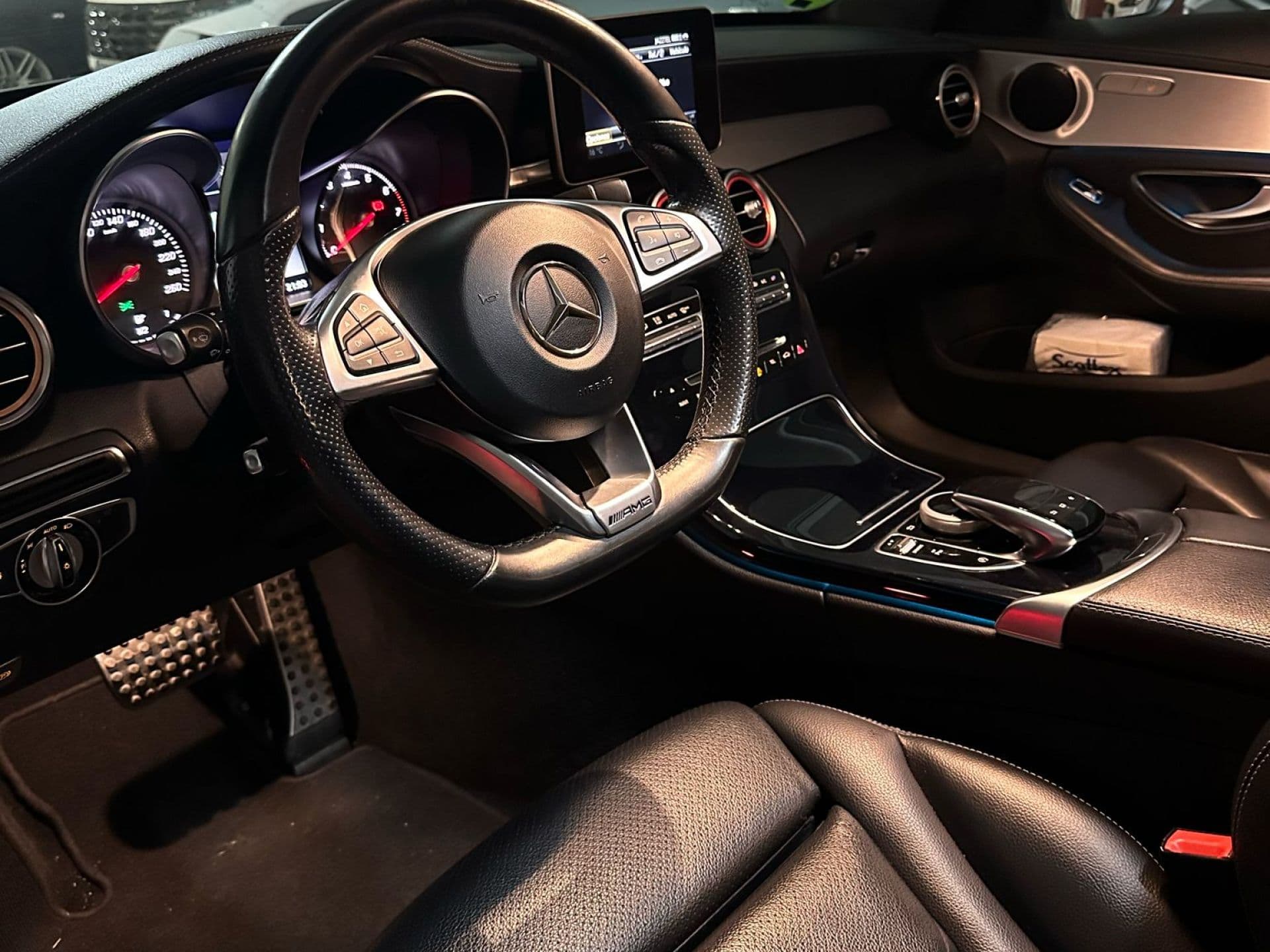 MERCEDES clase c