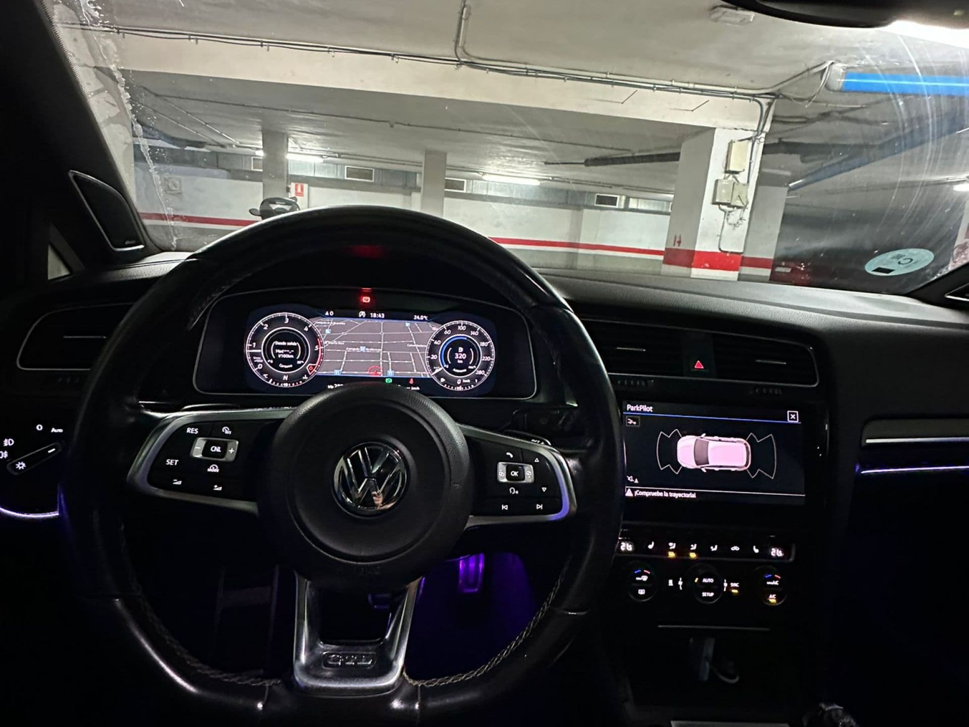 VOLKSWAGEN golf