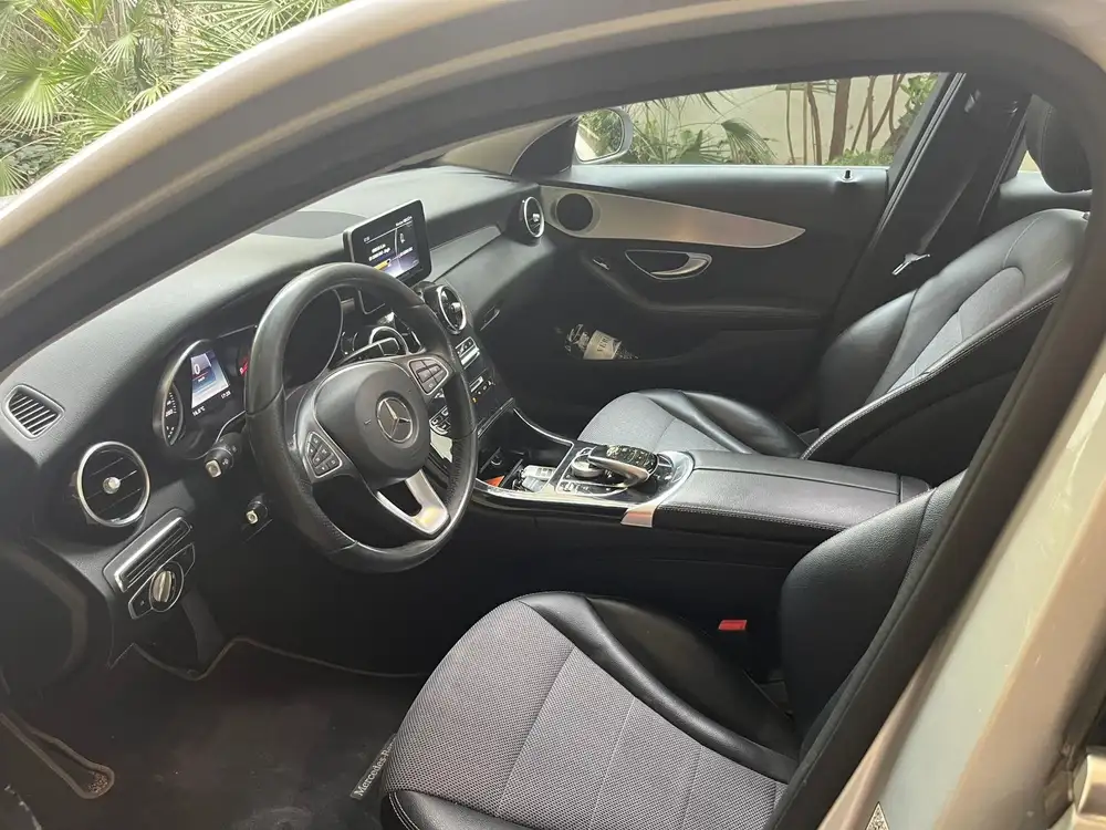 MERCEDES clase c - Foto 9 | Clidrive