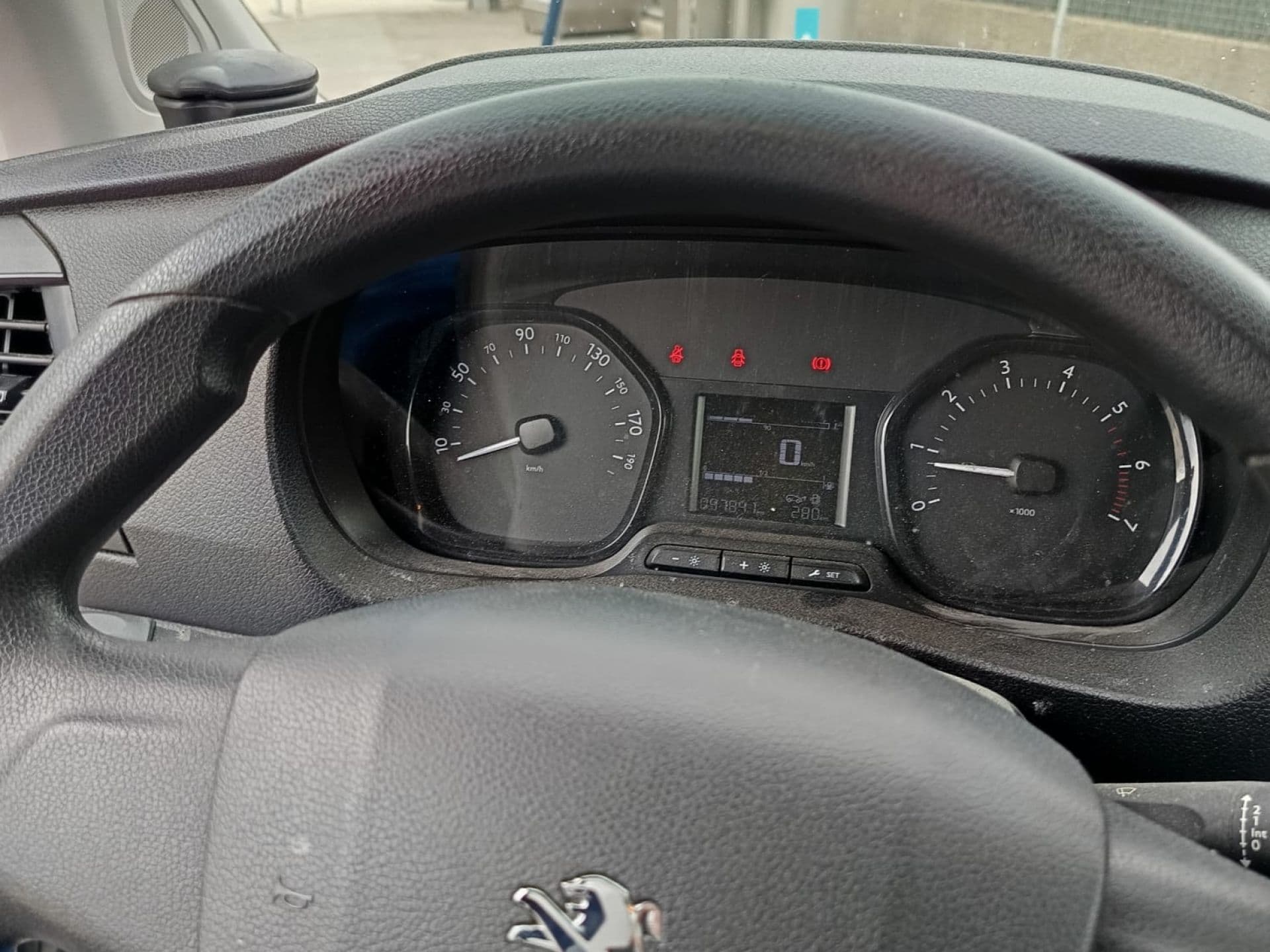 PEUGEOT expert