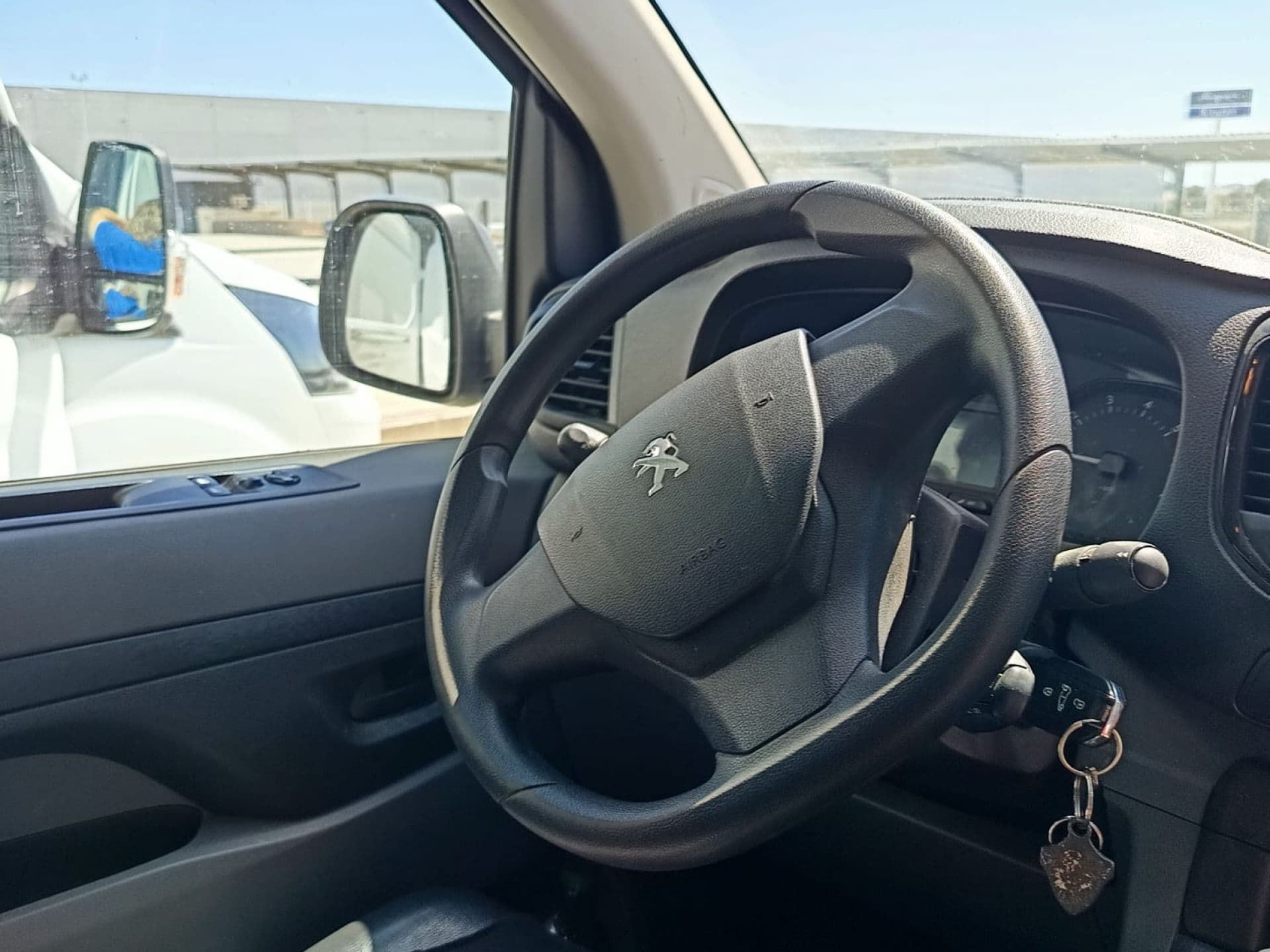 PEUGEOT expert