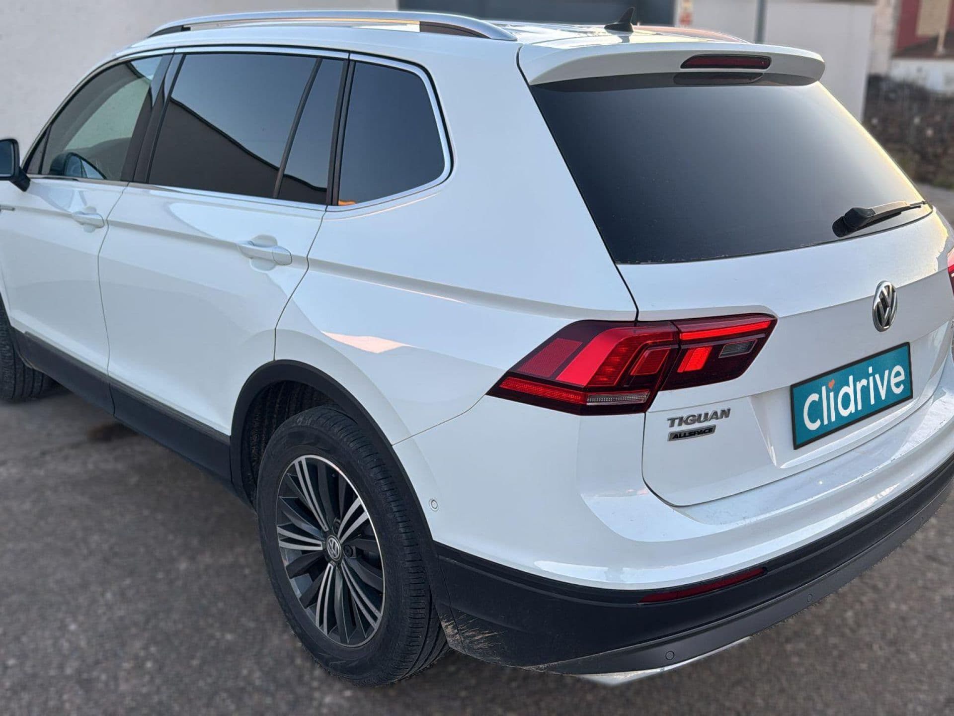 VOLKSWAGEN tiguan allspace