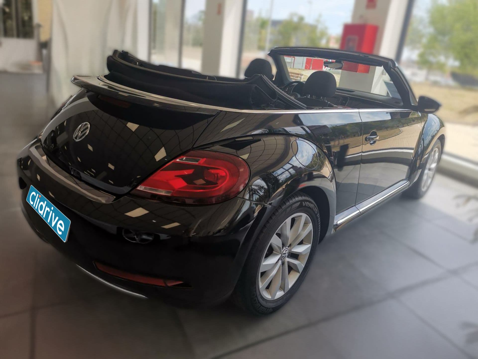 VOLKSWAGEN beetle