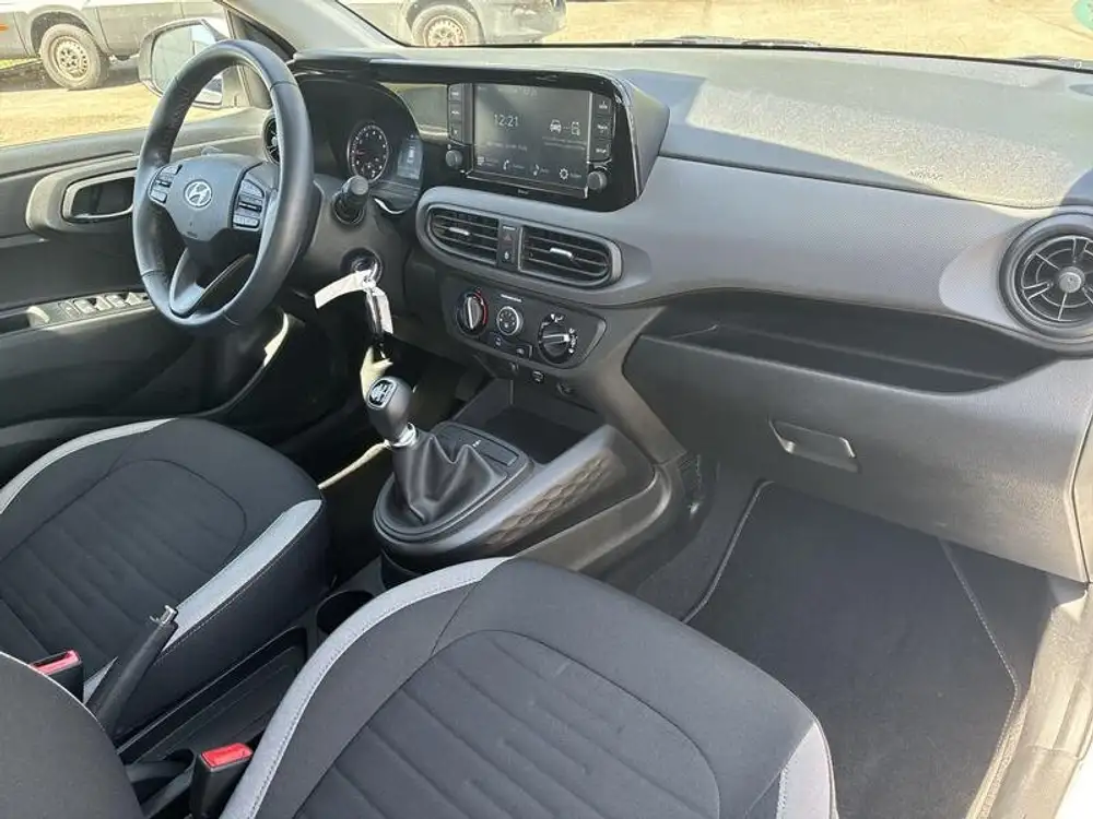 HYUNDAI i10 - Foto 12 | Clidrive