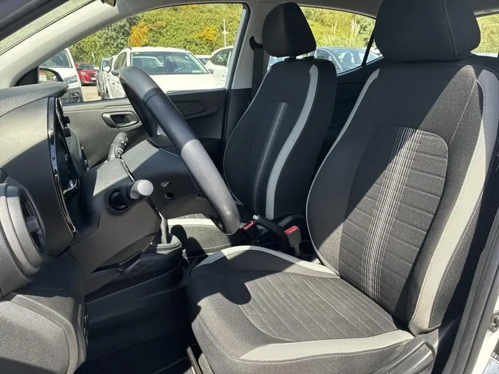 HYUNDAI i10 - Foto 17 | Clidrive