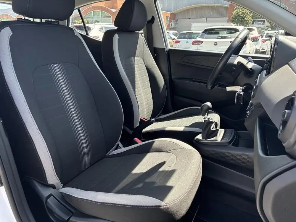 HYUNDAI i10 - Foto 18 | Clidrive