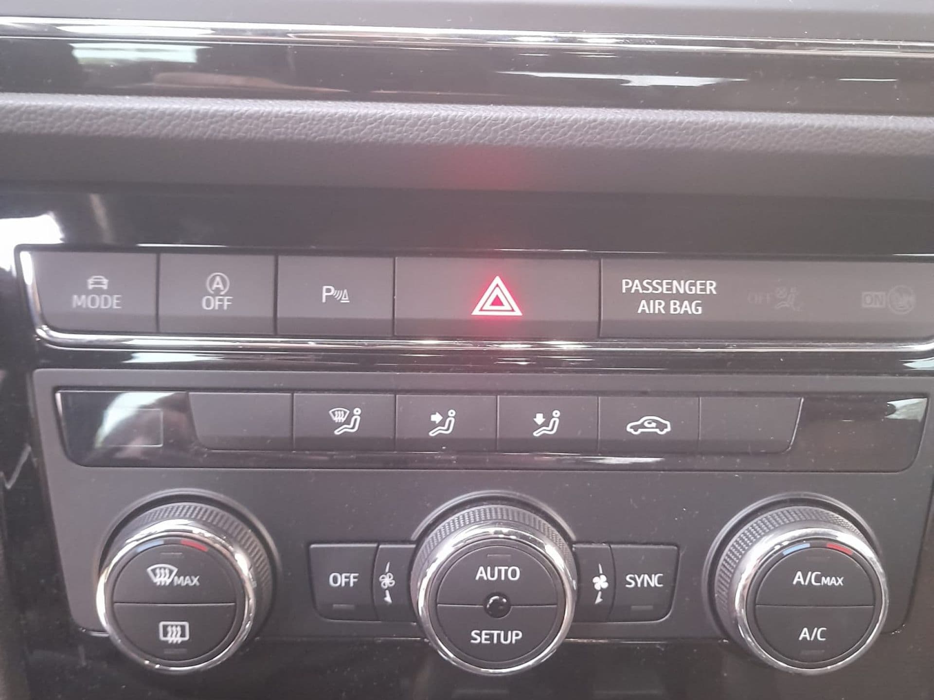 SEAT leon