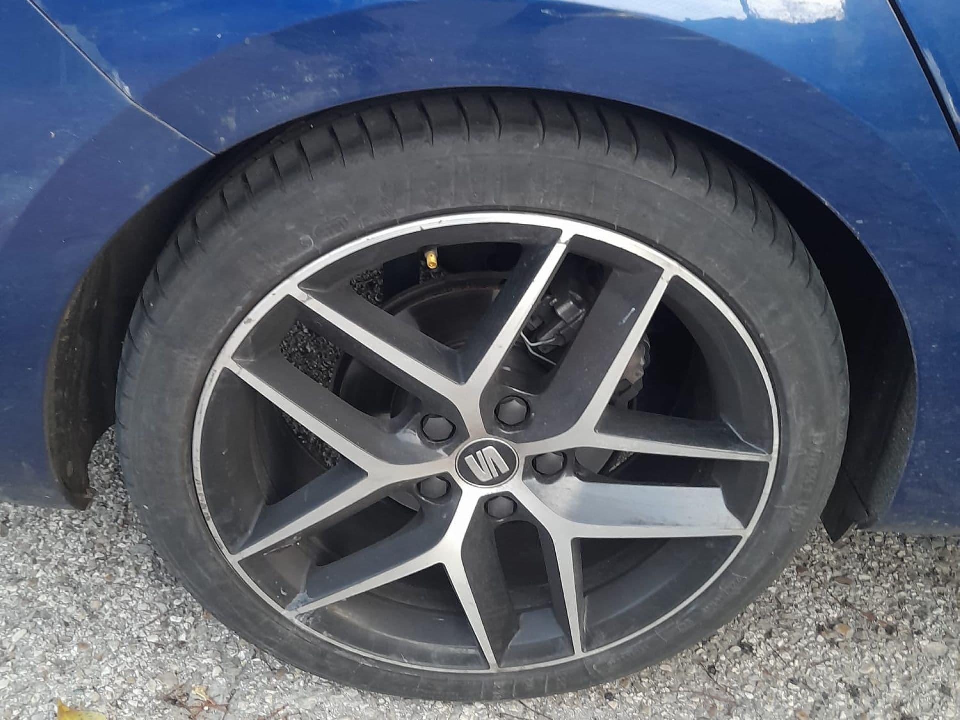 SEAT leon