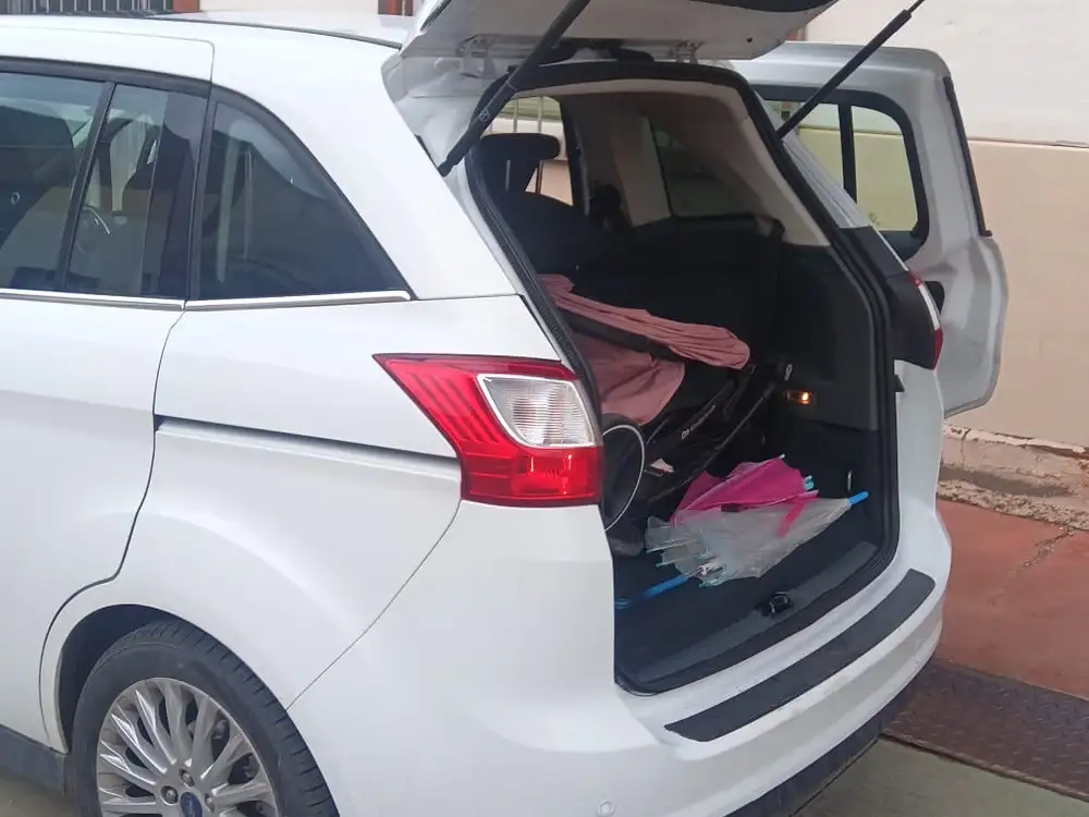 FORD grand c-max de segunda mano | Clidrive
