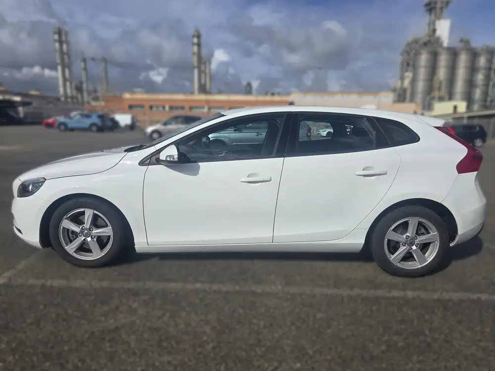 VOLVO V40 - Foto 5 | Clidrive